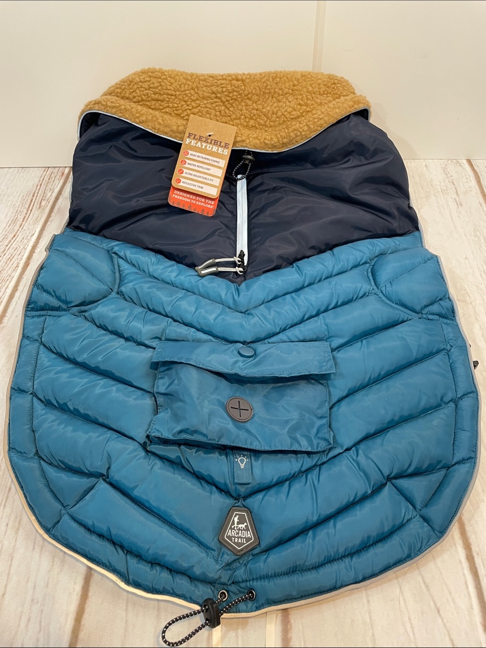 NWT XL Winter Dog Coat Blue Teal Jacket Sherpa Adjustable Harness Style NEW